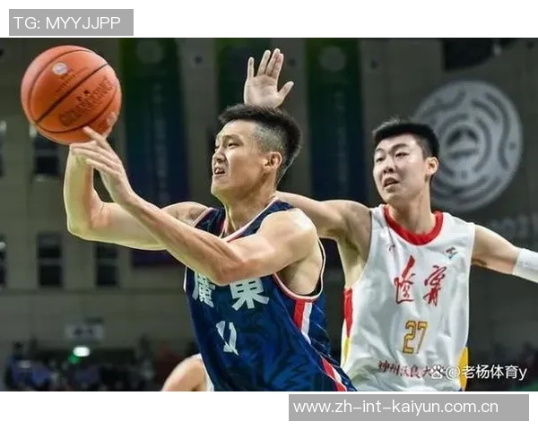 重庆篮球队的团队协作精神与战术配合探讨